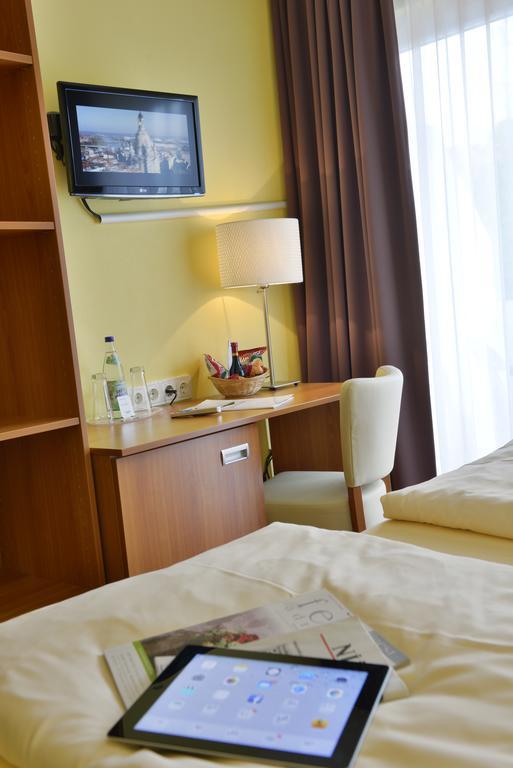 บวร์คโฮเทล ชตัมม์เฮาส์ Hotel Nuremberg ภายนอก รูปภาพ